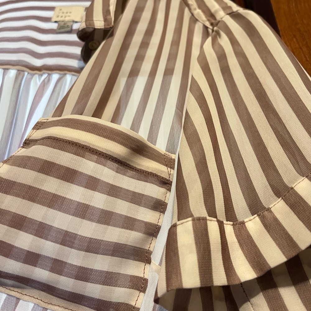 Sheer white and mauve type pink. Buttons on front - Picture 3 of 6